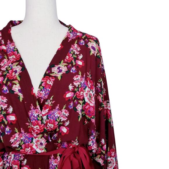 Kimono Sleeve Floral Get Ready Robe Wine Satin Tie (See Measurements / No Tag) - Picture 1 of 11